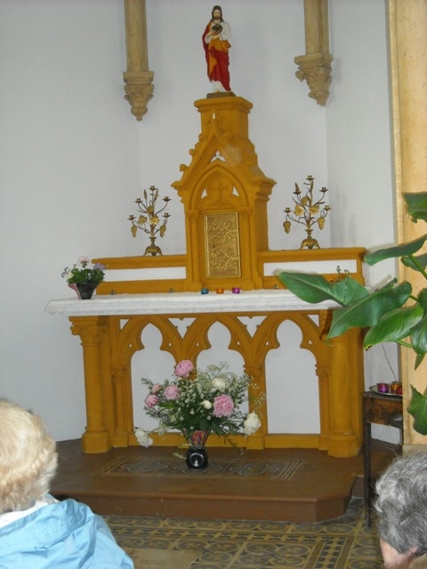 intérieur de la chapelle dans la cour de la maison de Mme Carré de Malberg